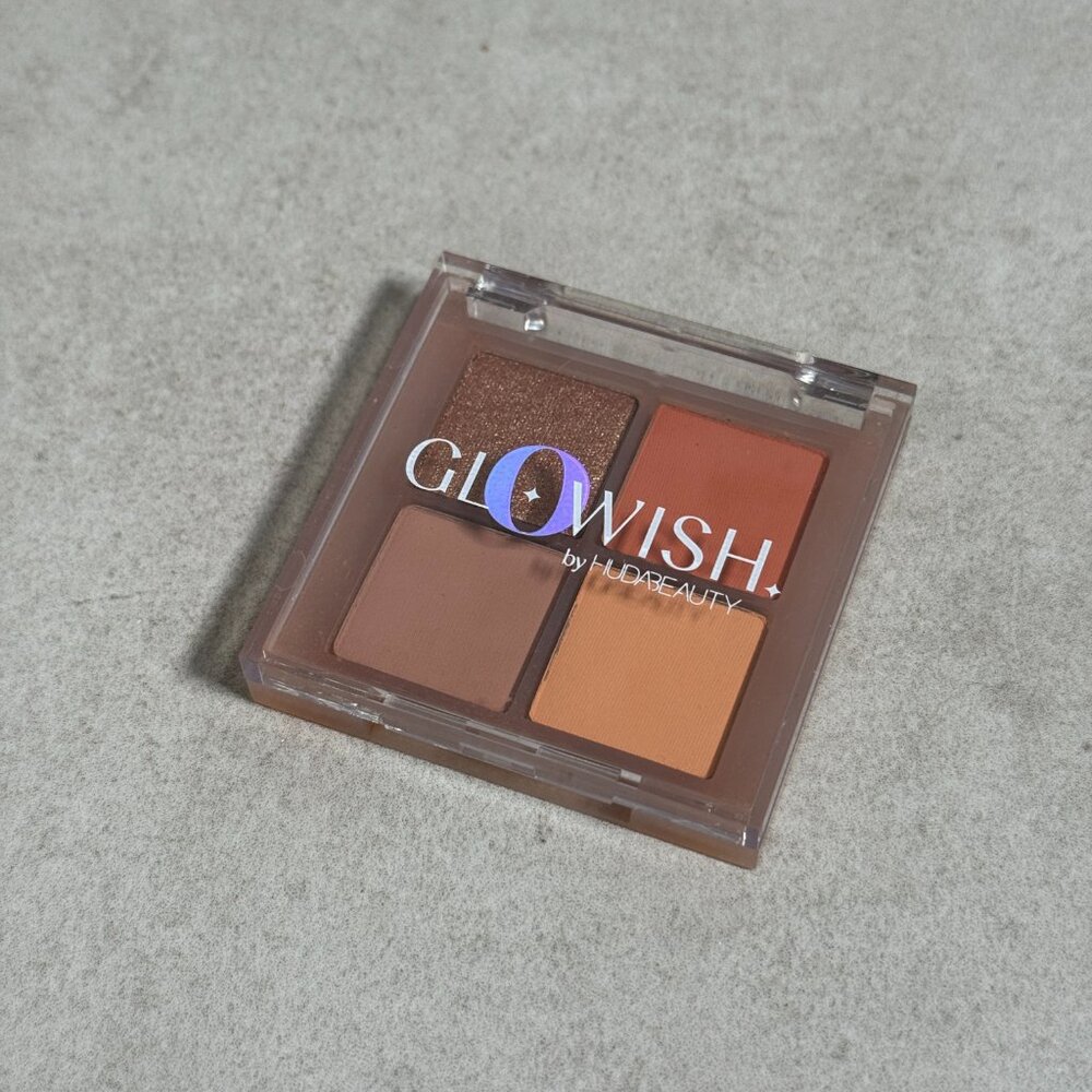 Glowish by Huda Beauty Mini Eyeshadow Palette Clay - Picture 2 of 4